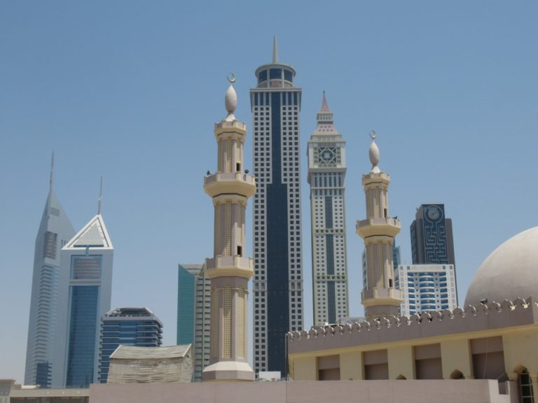 à propos des EMIRATS – DUBAï